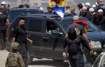 تأتي العملية بعد وساطة أمريكية بين زعيم الدروز حكمت الهجري والحكومة السورية (أرشيفية)