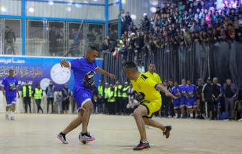 قدامى نجوم كرة القدم في غزة يعودوا إلى الملاعب مجددا للمشاركة في بطولة رمضانية