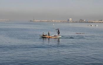 معاناة يعيشها الصيادون في بحر غزة بشكل يومي جراء استهدافات الاحتلال المتواصلة