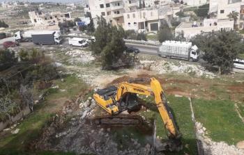 سلم الاحتلال إخطارات بوقف البناء في 15 منزلاً في بلدة تفوع (أرشيفية)