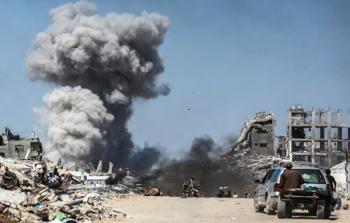 تصاعد أعمدة الدخان جراء غارة 