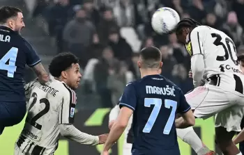 بيير كالولو لحظة تسجيله هدف التعادل القاتل ليوفنتوس