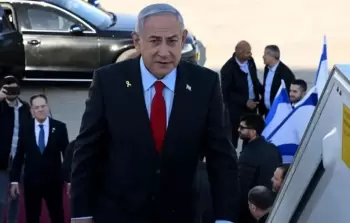 لم تغلق اليونان وإيطاليا وفرنسا مجالها الجوي أمام الطائرة رغم صدور مذكرة اعتقال دولية بحق نتنياهو