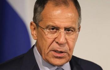 وزير الخارجية الروسي سيرغي لافروف يحذر من التوتر المتصاعد حول إيران (وكالات)