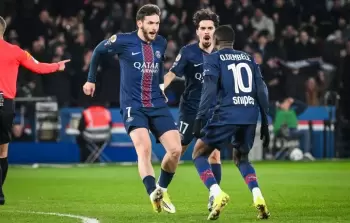 ديمبيلي يتألق وكفاراتسخيليا يسجل