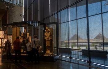 السلطات المصرية تقود حملة موسّعة لاستعادة القطع الأثرية المهربة