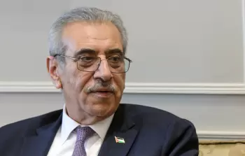 د. علي شعث رئيس اللجنة الوطنية لإدارة قطاع غزة