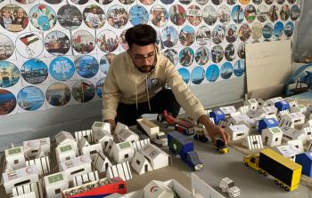 مجسمات ثلاثية الأبعاد تجسِّد الحياة القاسية التي يعيشها أهل غزة جراء حرب الإبادة الجماعية