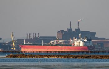 إيران تطالب بتعويضات عن الأضرار والاعتراف بسيادتها على مضيق هرمز