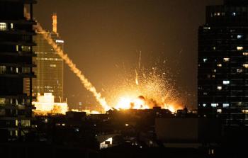 من قصف الصواريخ الإيرانية لمستوطنات الاحتلال