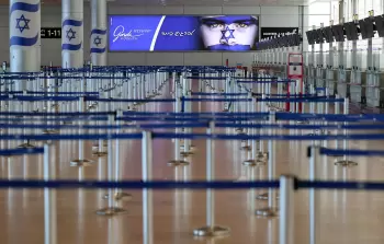 الرشقات الصواريخ الإيرانية تُجبر شركات الطيران العالمية على الهروب من 