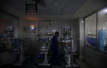 صعوبة في تشغيل المولدات الكهربائية جراء نقص الزيوت وقطع الغيار اللازمة لتشغيل مولدات المستشفيات