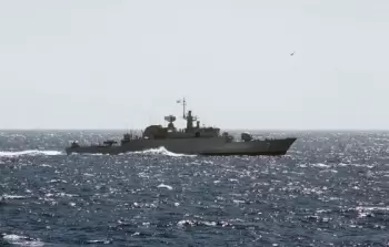 إيران تواصل إغلاق مضيق هرمز