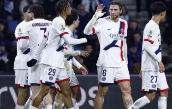 احتفال لاعبي باريس سان جرمان