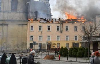 ويُعد ميناء 