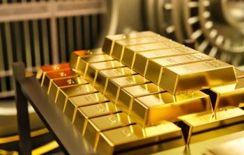 ضغوط التضخم تدفع الذهب للهبوط رغم ضعف الدولار