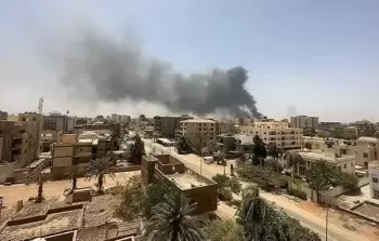 عشرات الآلاف قتلوا في الصراع الدائر في السودان (أرشيف)