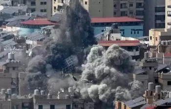 الغارات الأمريكية والإسرائيلية استهدفت المباني المدنية الإيرانية