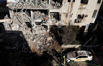 الدمار في تل أبيب جراء الصواريخ الإيرانية