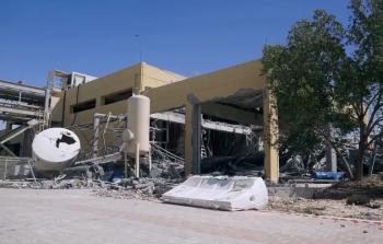 جانب من الأضرار التي ألحقتها الهجمات الإيرانية بقاعدة العديد الجوية في قطر (الجزيرة)