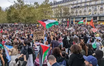 مسيرة تضامنية مغ فلسطين في باريس