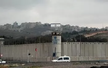 الأسرى يعانون من نقص حاد في أبسط مقومات الحياة
