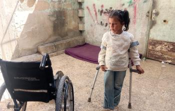 سيلا تحلم أن تمشي من جديد وتصبح طبيبة