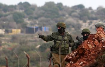 جنود للاحتلال في مستوطنة شمال فلسطين المحتلة