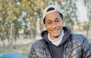 الشاب محمد عبدان قبل إصابته