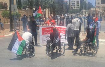 طالب الجرحى بإعادة صرف رواتبهم المتوقفة
