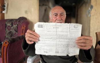 المسن عبد الرحمن أبو شمالة يستحضر محطات النكبة الفلسطينية