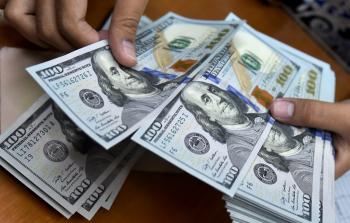 أوراق نقدية من الدولار الأميركي (أرشيف)