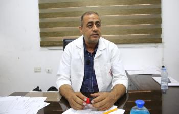 استشاري الأمراض الجلدية في جمعية الهلال الأحمر الفلسطيني ووزارة الصحة، د. رائد عبد الكريم أبو سرية