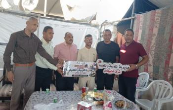 فرحة عائلة حنيف بتفوق نجلها أحمد