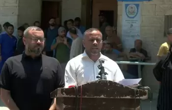 مؤتمر صحفي للإعلان عن حل استقالة لجنة العمل الحكومي بغزة