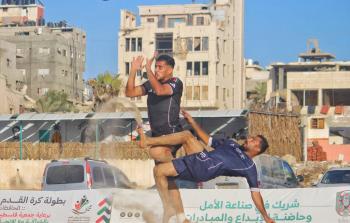 تأهل فريقا الصداقة ونماء إلى نهائي البطولة السابعة لكرة القدم الشاطئية التي ينظمها اتحاد الكرة بالشراكة مع جمعية فلسطين الغد للتنمية المجتمعية