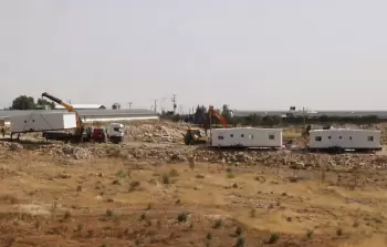 المستوطنون يوسعون بؤرهم الاستيطانية في الضفة عقب هجوم بلدة تل (أرشيف)