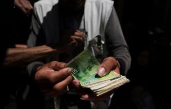 تراجع الإنفاق الاستهلاكي للأسر الغزية بنسبة 82% والأسعار تقفز 290%