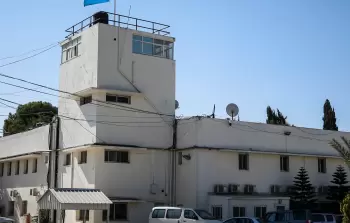 إخلاء مجمع أونروا خطوة إسرائيلية لإعادة تشكيل واقع القدس