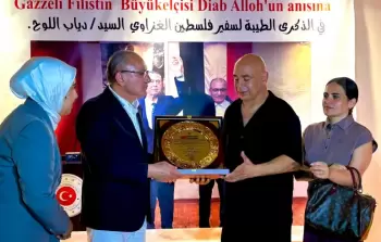 السفير التركي بالقاهرة يكرّم حسام حسن لمواقفه الداعمة لفلسطين