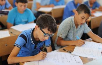 اللجنة المشتركة للاجئين تدعو إلى خطة عاجلة للعودة التدريجية للتعليم الوجاهي في غزة 