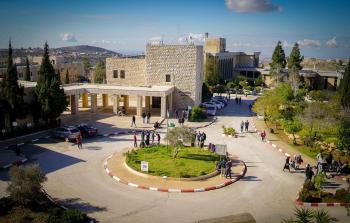 قالت جامعة بيرزيت في بيان إن اقتحام حرمها يمثل 