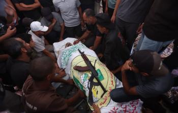 الجماهير تُجدّد العهد في وداع قائد لواء رفح الشهيد نائل أبو عبيد (تصوير: رمضان الأغا)