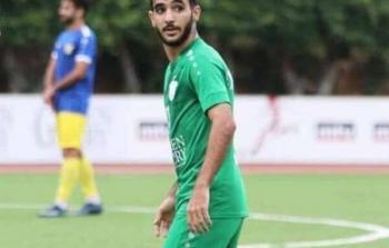 قرر المدير الفني للمنتخب الفلسطيني إيهاب أبو جزر استدعاء المهاجم آدم أحمد للانضمام إلى قائمة الفدائي لتعويض غياب اللاعب حبوس