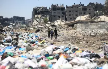 شوارع وأزقة ومخيمات نازحي قطاع غزة تُعاني من انتشار مخيف وغير مسبوق للقوارض والجرذان