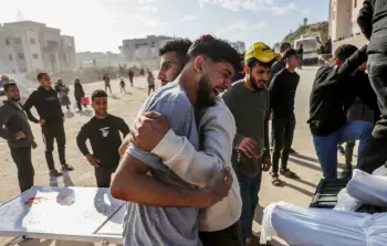 شهيد وإصابات في غارات للاحتلال على بيت لاهيا شمال غزة