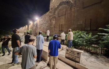 مستوطنون يدنسون مقبرة باب الرحمة (أرشيف)