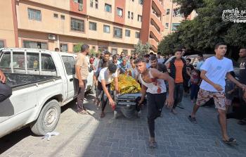 شهيدان أحدهما طفل في قصف إسرائيلي على غزة (تصوير رمضان الأغا)