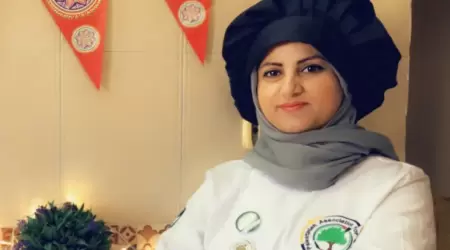 صورة من الأرشيف.. الشيف سمر النباهين.. مشروع صغير ينعش الأمل وسط ركام غزة