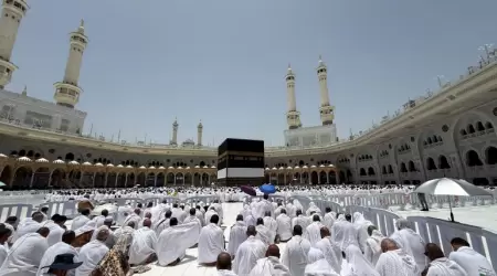 حجاج بيت الله الحرام